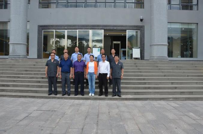 云龙县委书记段冬梅率县领导班子到县法院调研扫黑除恶工作