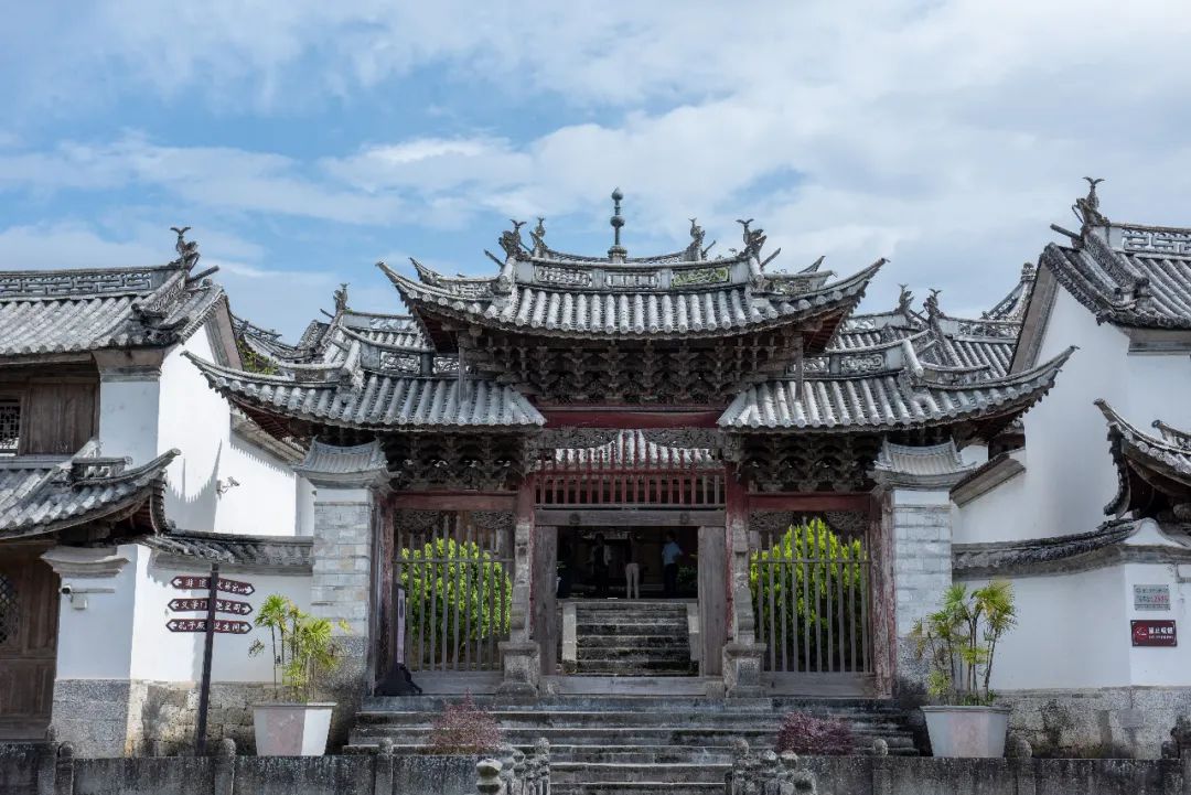 搬迁 公司走进绮罗文昌宫,感受腾冲的文明脉动