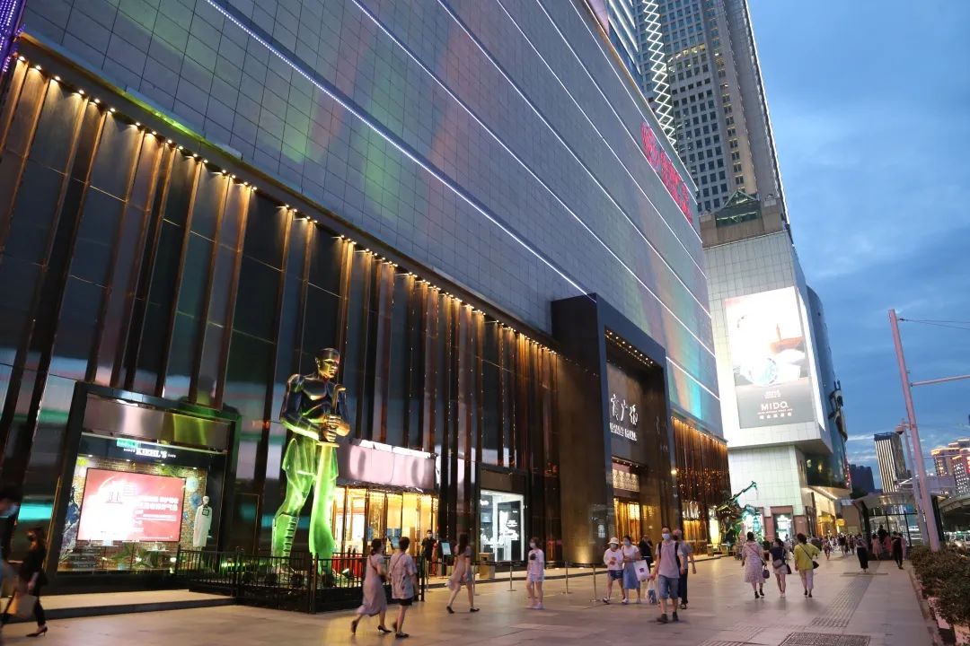 大型嗨玩现场欢度618就在江汉商圈