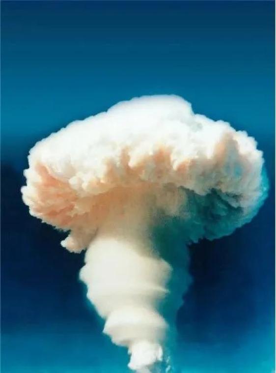 中国第一颗氢弹 爆炸图片