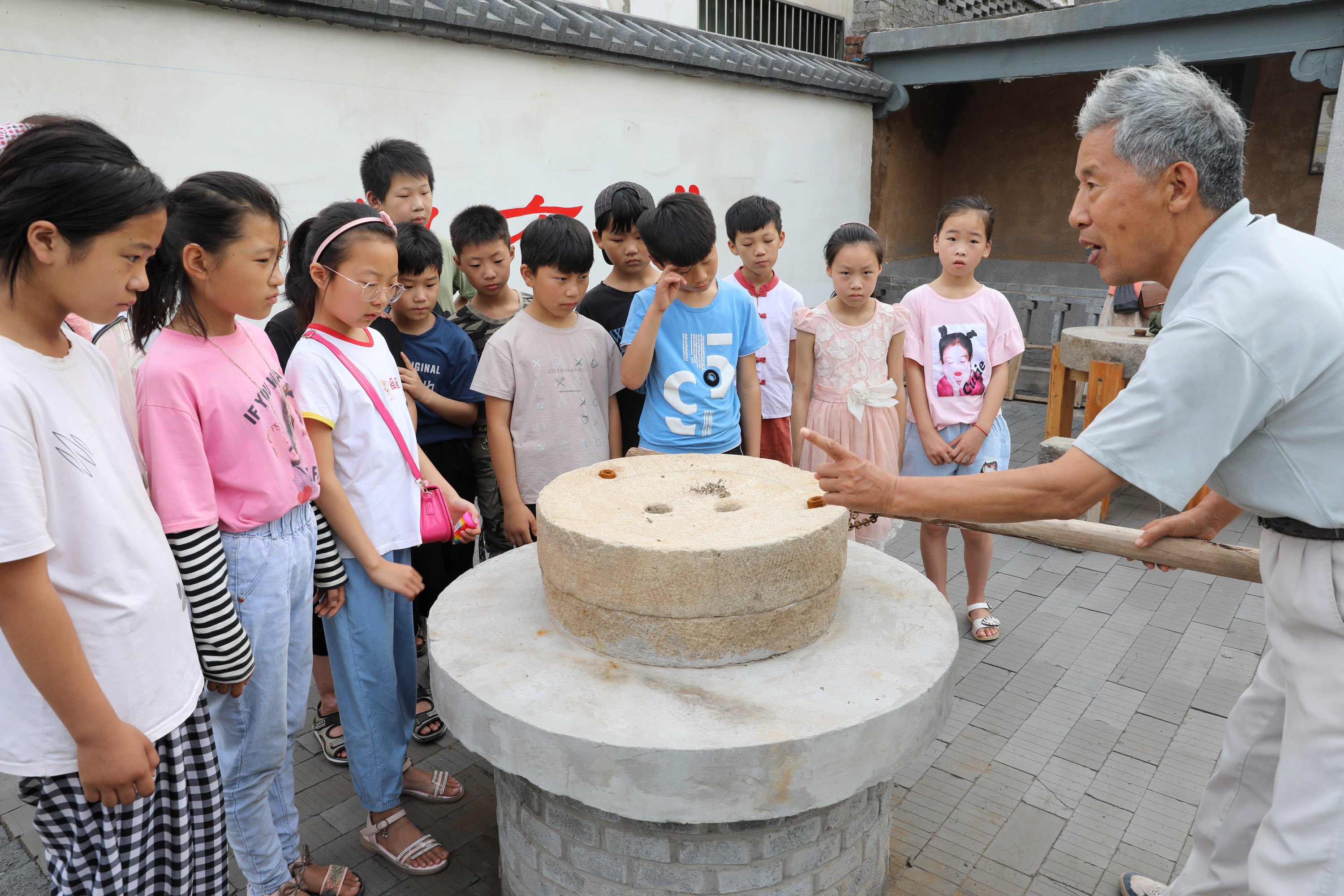 河南温县:知青文化园里感受历史变迁