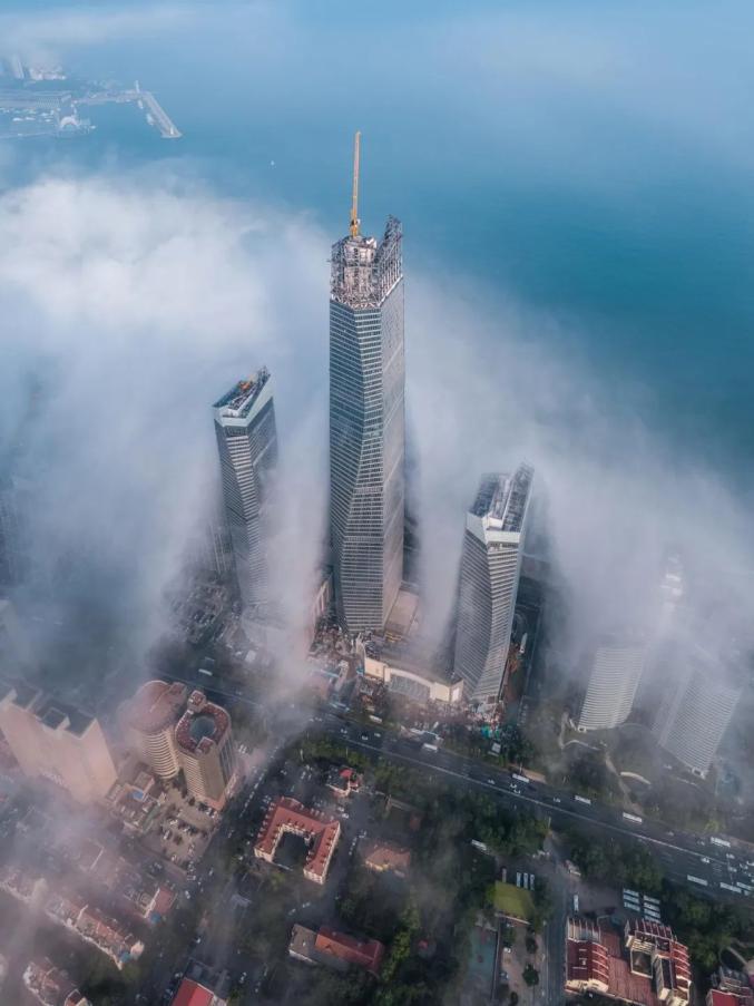 369米你好啊青岛海天中心2米26的姚明来看你了