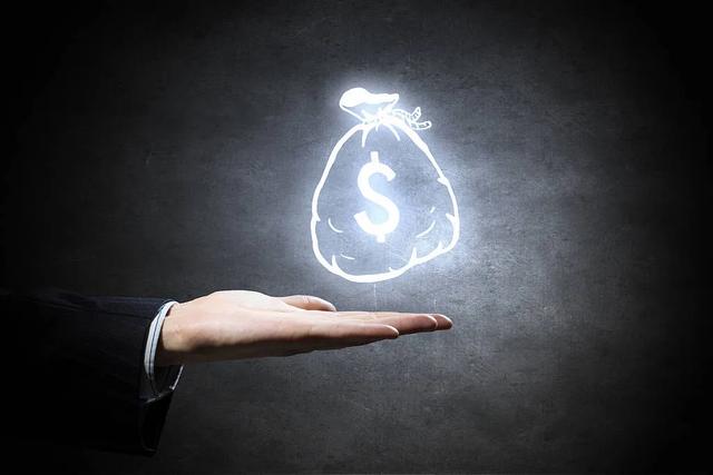 中房报记者 唐珊珊 北京报道在股价连续冲高后,多家物业股发出了配股