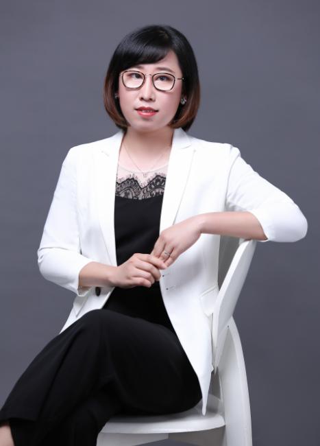 委员专访刘琰普法与公益的践行者