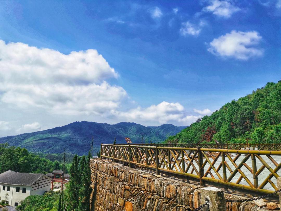 封藏十年的白崖寨景区 有你不知道的四种颜色_澎湃号·媒体_澎湃新闻