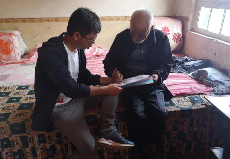 榜样在身边专职书记成长记十古浪县大靖镇上湾村专职党支部书记崔世德
