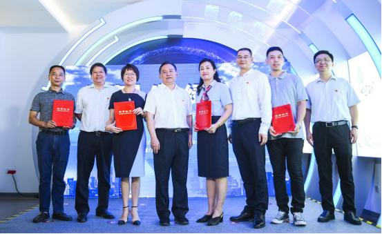 主任卢炳椿,市公安局副局长,市禁毒委副主任,禁毒办常务副主任林传灿