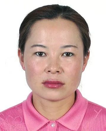龚云萍,女,55岁,汉族,1964年11月4日出生,云南省安宁市人,住云南省