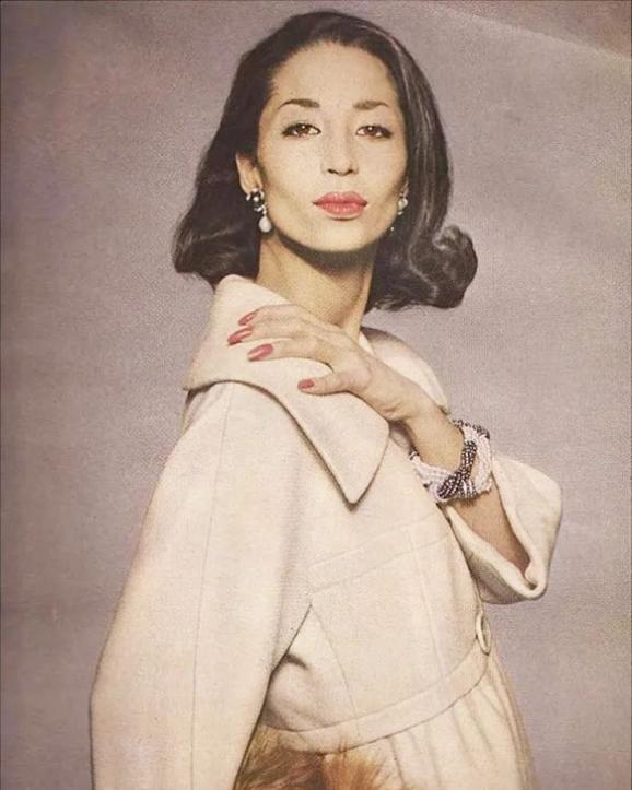 50年代在时尚圈“乘风破浪”，这位姐姐名叫“China”-舞儿网
