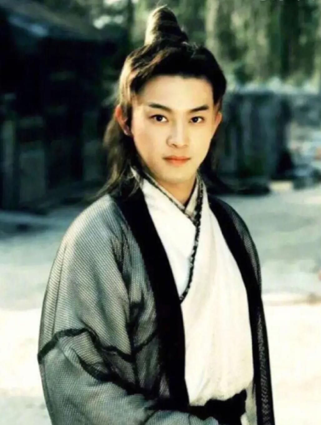 让选手下厨房请评审老师们务必注意当然,若要参赛还得搜索"黄磊年轻"