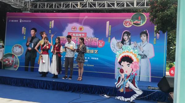 电商直播异军突起 惠阳镇隆荔枝产业越来越“甜蜜”(图1)