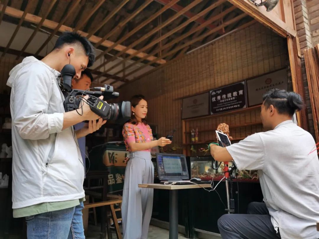 首届乡村文化旅游节十个分会场之一,明天就要直播了,伊滨倒盏,准备的