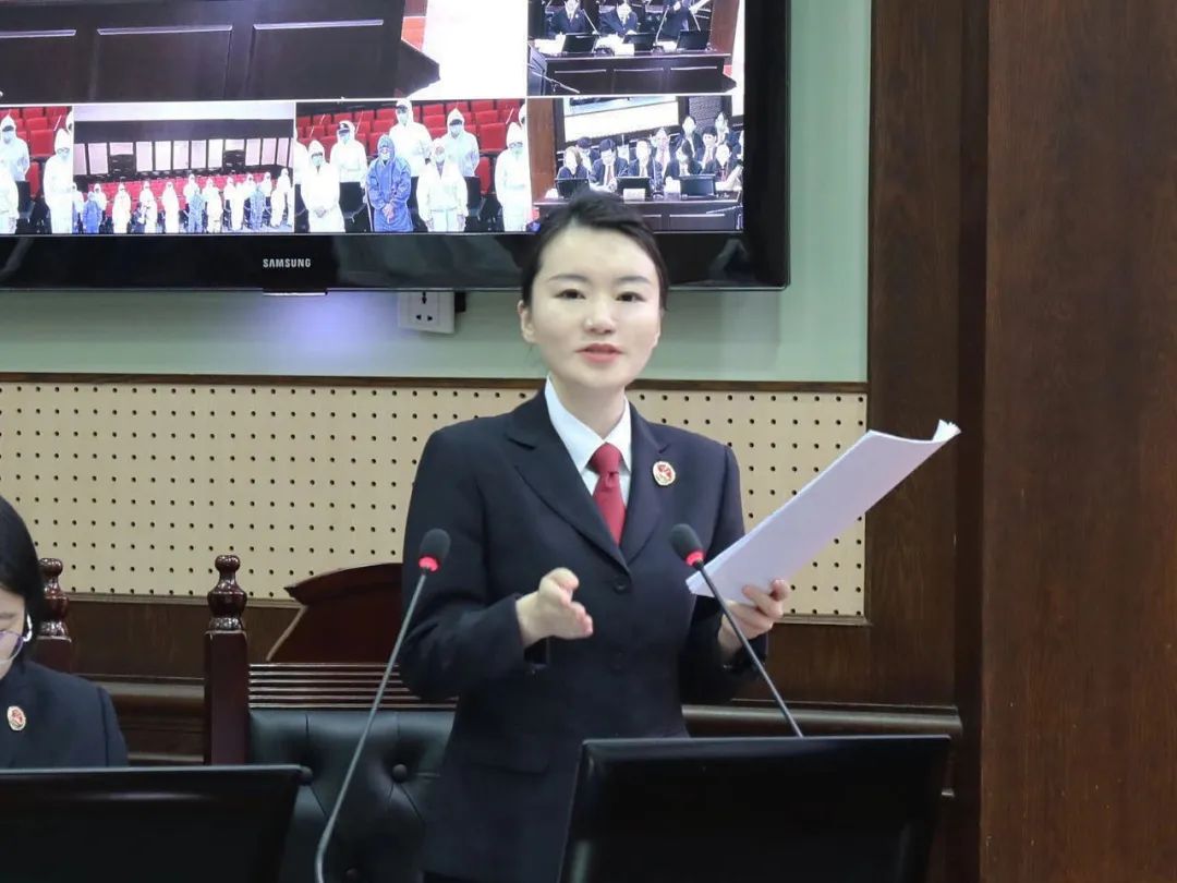 余姚检察院检察长陈莹出庭支持公诉本案由余姚法院院长王家星担任审判