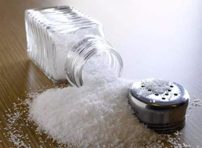 炒菜时什么时候放盐?80%的妈妈都做错了!