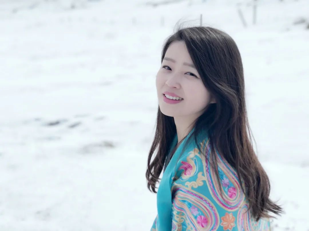 抗疫特别节目《脸庞》导演方 菲活动主持人纪实人文频道主持人孔祥东