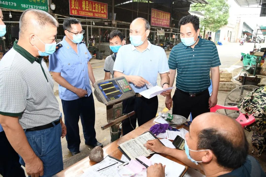 【要闻】李光劭到祥和农贸市场等经营场所开展疫情防控工作检查强调:严格落实新“十严格” 齐抓共管 守…