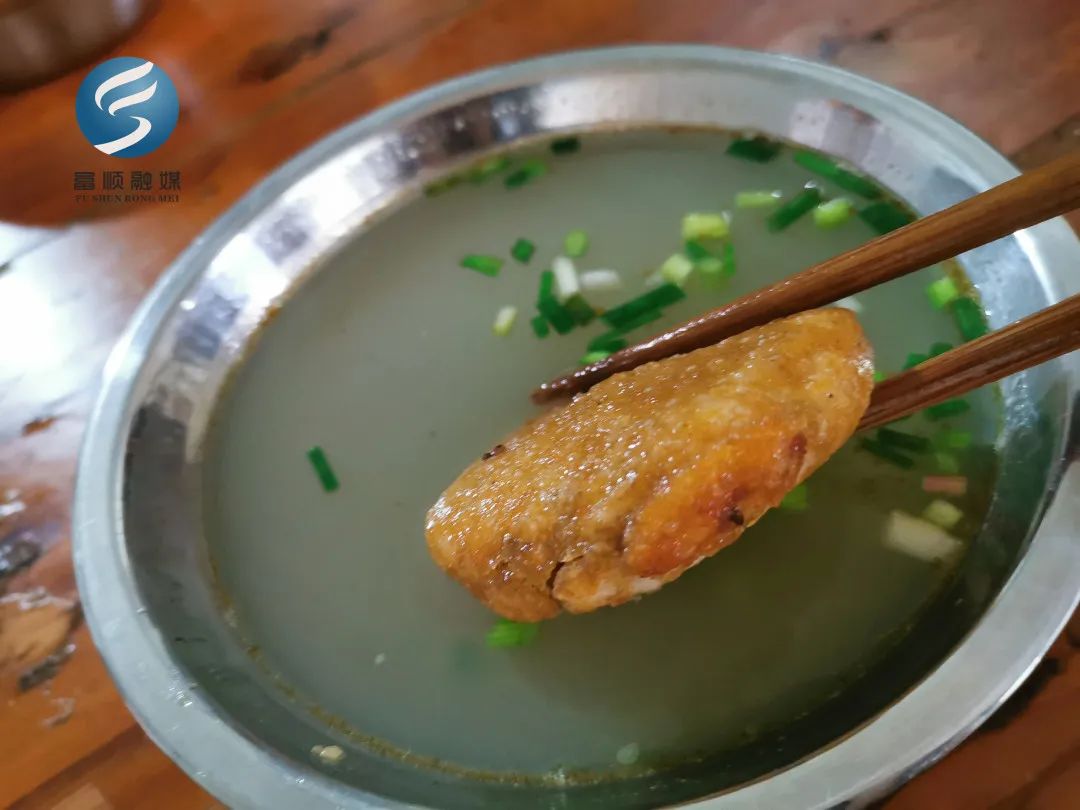 富順這道非遺美食已有近200年曆史鮮黃酥脆超好吃