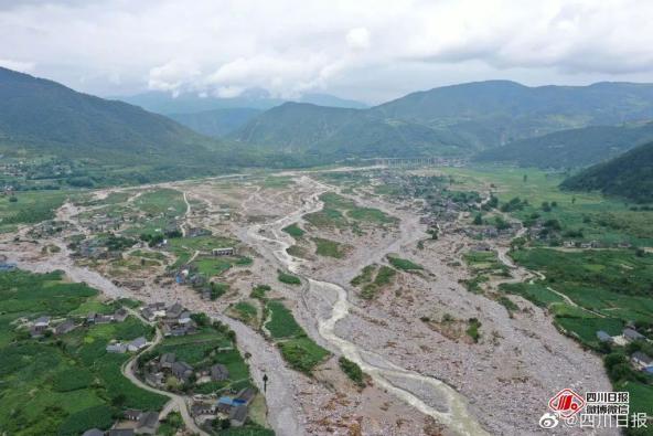 广西灵山烟墩镇各村委人口_广西灵山烟墩大鼓图片(2)