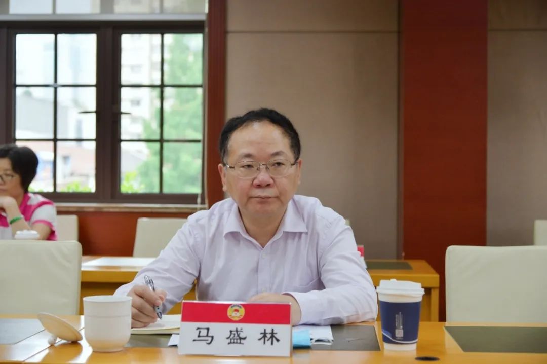 如何推动虹桥临空经济示范区成为长宁经济重要增长极?委员来建言