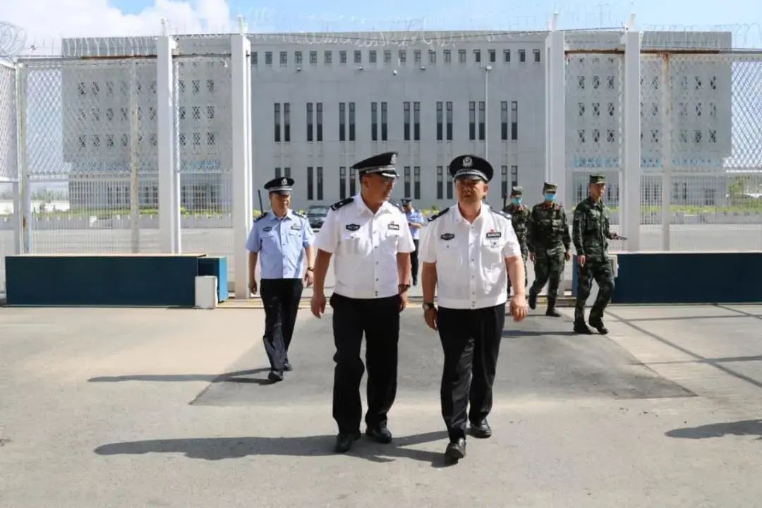内蒙古各监狱监狱长图片