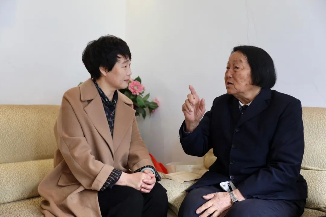 永远的纪兰—山西省各界妇女深情回忆与人民代表申纪兰相处的日子