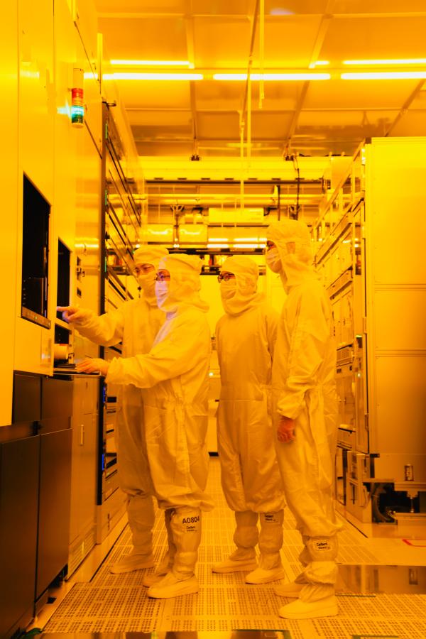 新广州知识城的粤芯芯片项目是广东省唯一一条量产的12英寸晶圆生产线