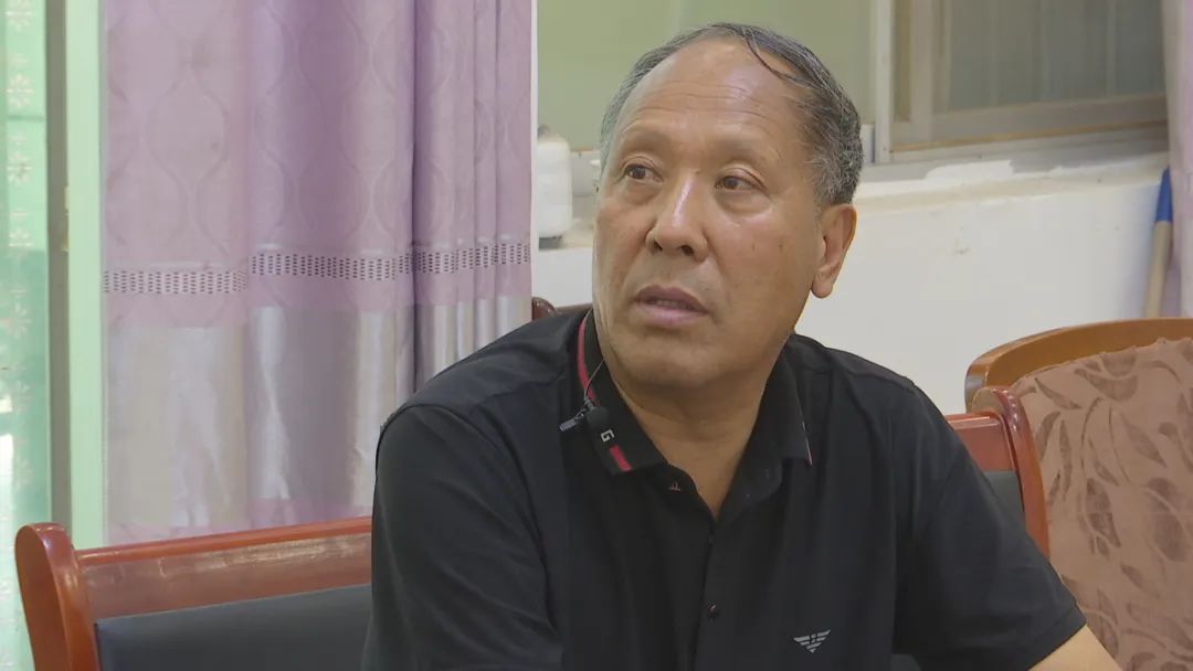 脱贫攻坚百日行动李占奎牢记初心使命做群众脱贫致富的带头人