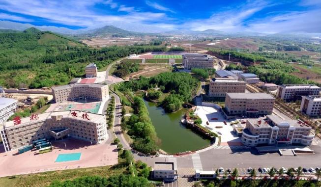 百年女校 培育智德婵媛巾帼才淑 魅力女校 浸润学生心灵 吉林女子学校