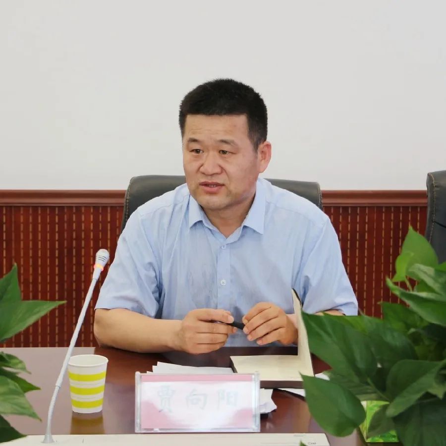 濮阳市中院张鸿斌专委到南乐县法院调研指导行政审判工作