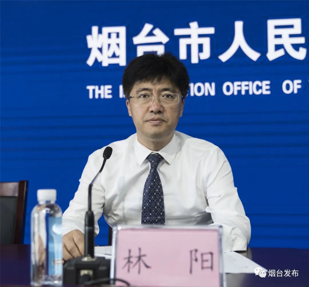 烟台市工信局局长林阳通报全市民企领域改革攻坚情况