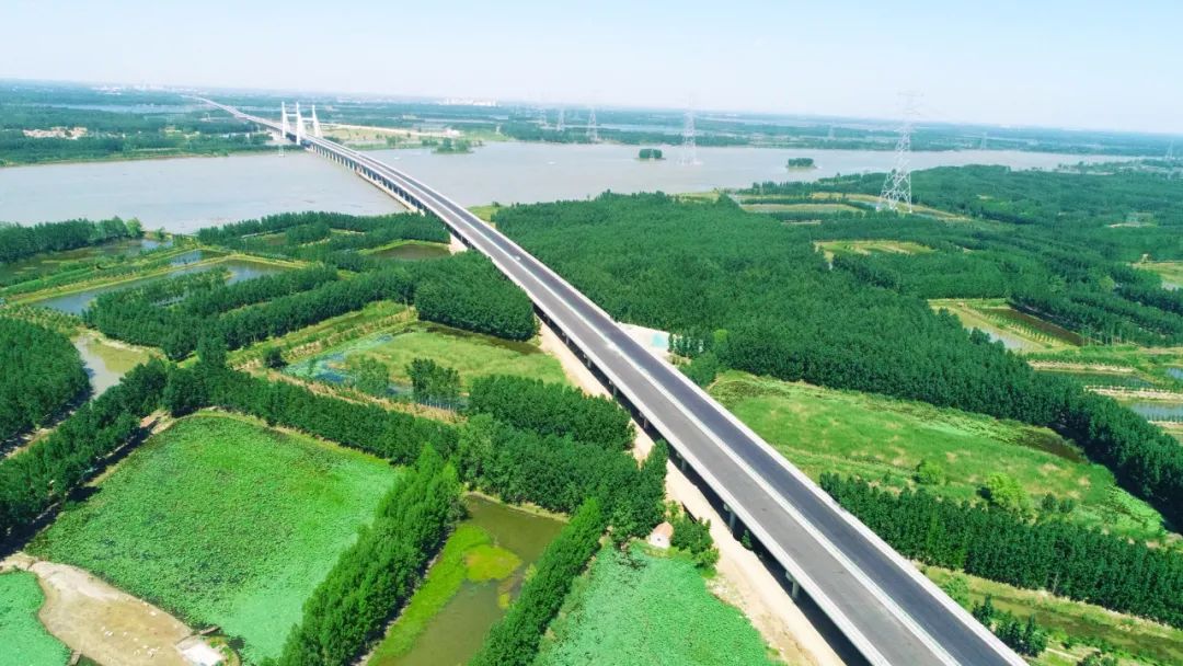 上半年全省综合交通基础设施建设强力推进累计完成投资突破千亿元