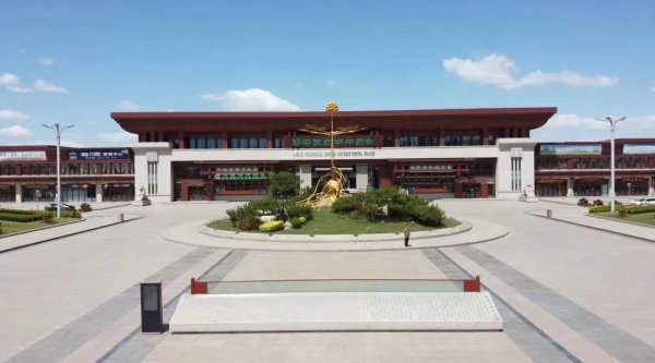 河北广播电视台新闻综合广播以千年药都的新面孔为题报道安国