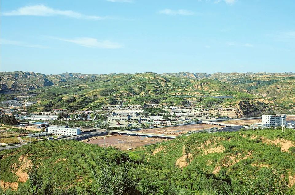 媒体看吕梁山西日报相会蔡家崖革命老区正在讲述红色新故事