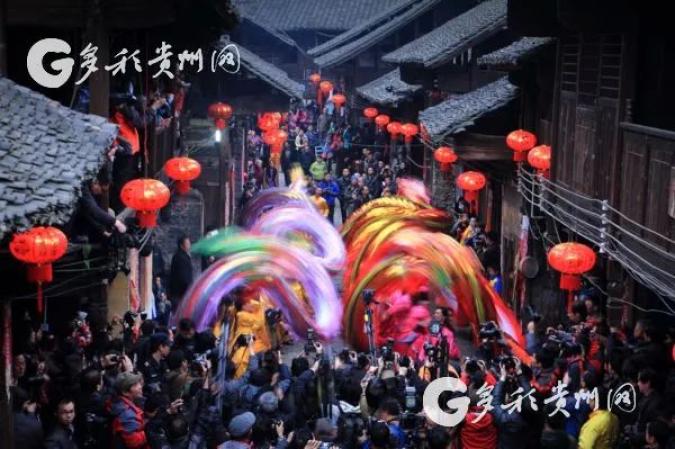 松桃县城有多少人口_松桃县城图片