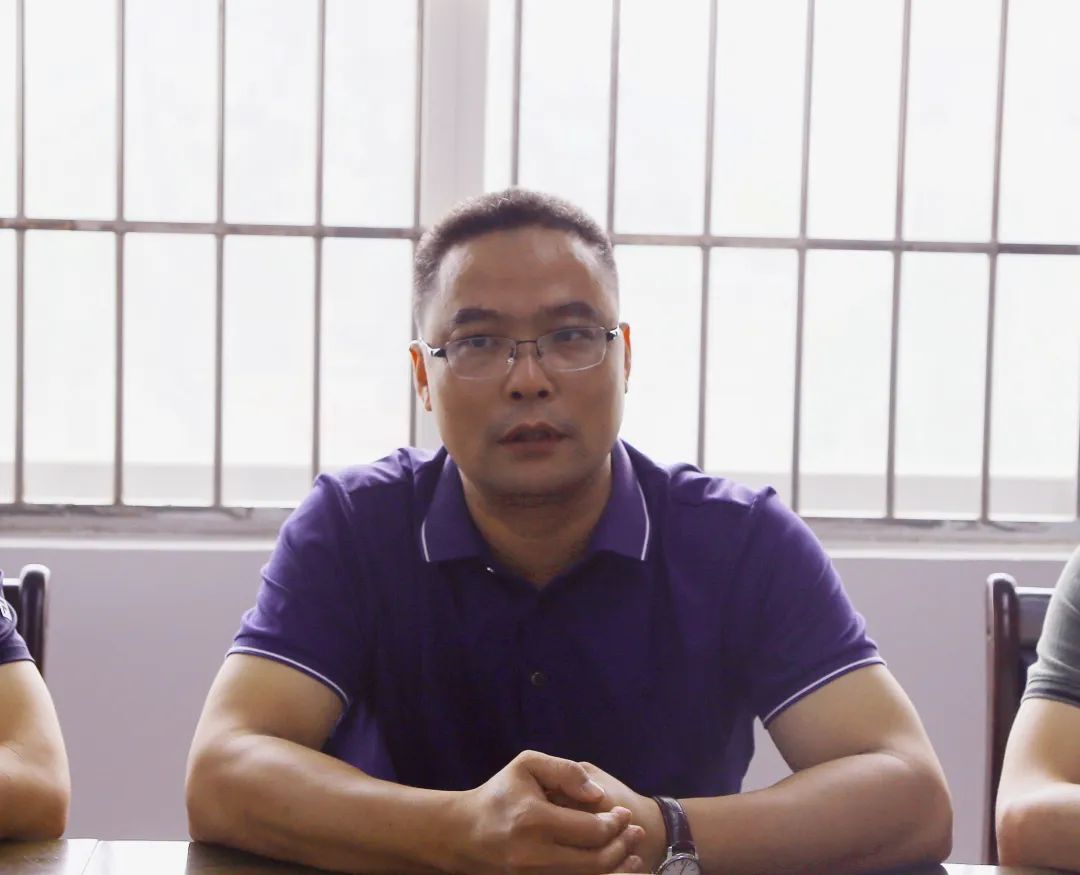 平桂区委常委,政法委书记刘文忠到平桂法院望高法庭调研工作