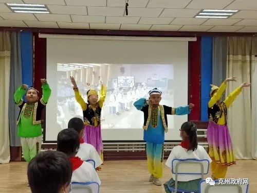 在江西联通,新疆联通协助下,赣新两地已经在江西师大附中与克州二中