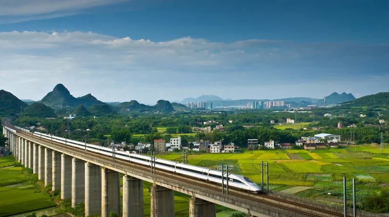这里提到了深江肇高铁!