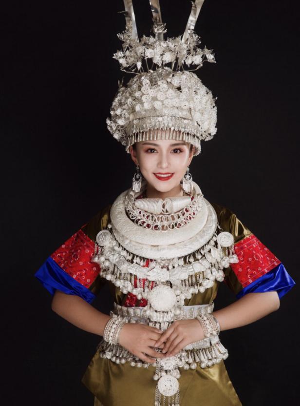 杨一方(阿莴窕),苗族青年歌手,贵州省旅游形象宣传片女主角,贵州省苗