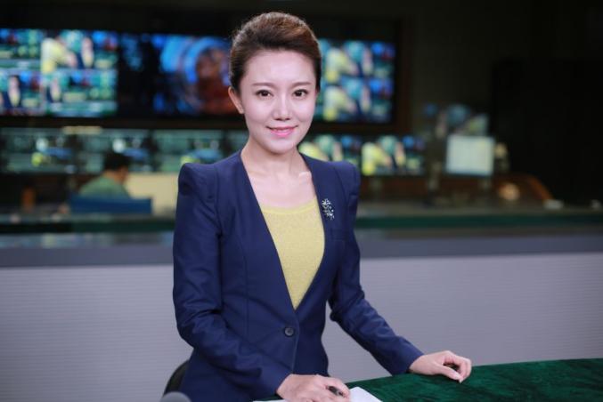 程璐德阳市广播电视台电视管理中心主持人恭喜我们优秀的主持人文末为