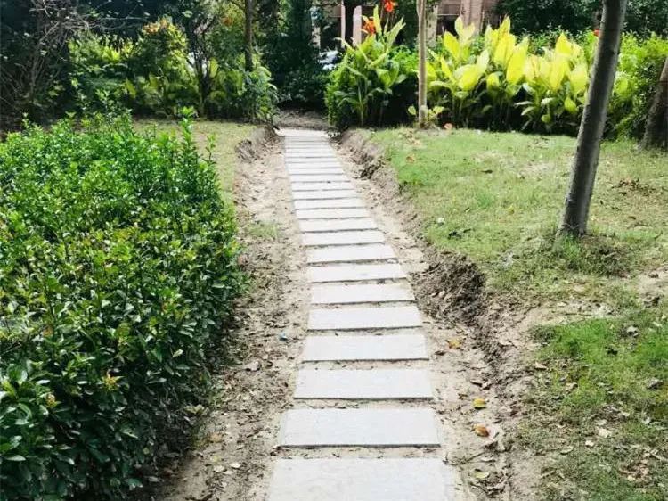 更新花园步道修缮凉亭松江这个社区做好微治理点亮居民幸福感