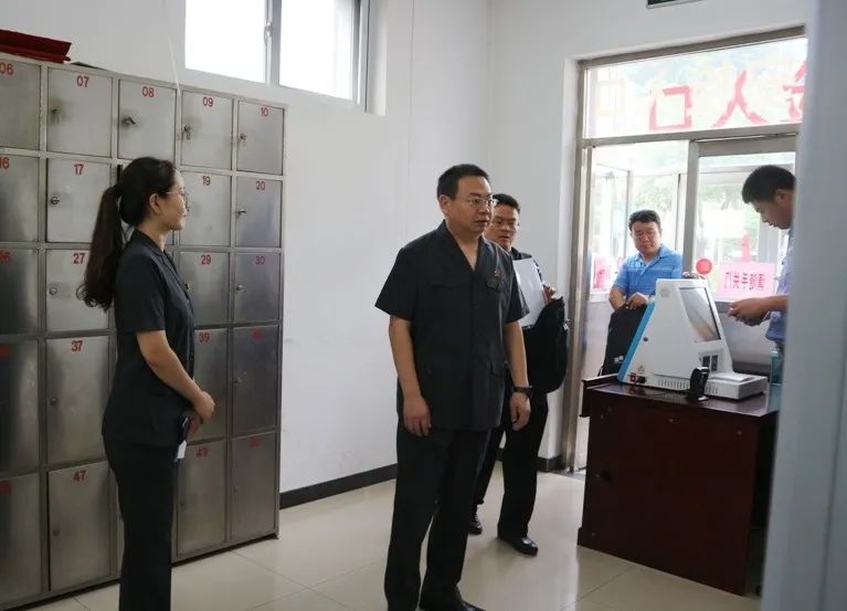 党务干部先进事迹_ 顺义法院优秀党务工作者 _
