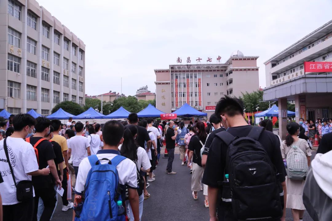 【现场回顾】2020高考,你不是一个人在"战斗"!