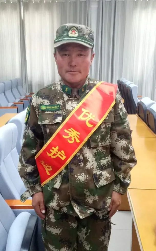 我为祖国守边疆木拉提别克守边是一份光荣的工作