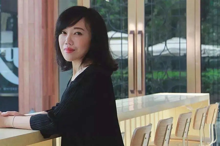 张悦然作家张悦然,如今也是中国人民大学文学院的讲师,在教学的创意