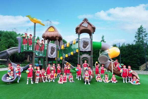 九峰幼儿园九峰幼儿园大班的孩子们用特殊的方式开始毕业倒计时并在