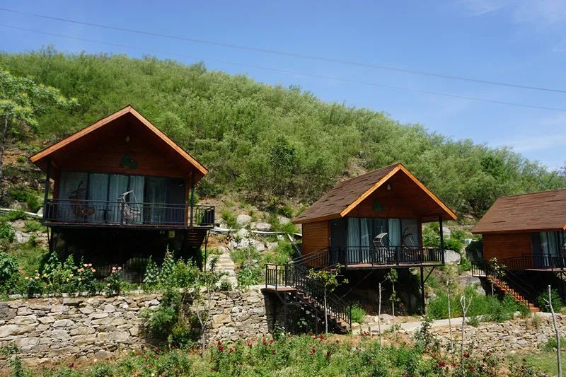 凉水泉村,位于淇县古灵山景区内,是省级传统村落,省级乡村旅游特色村