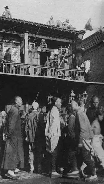 天桥八大怪老北京市井中的俗世奇人们