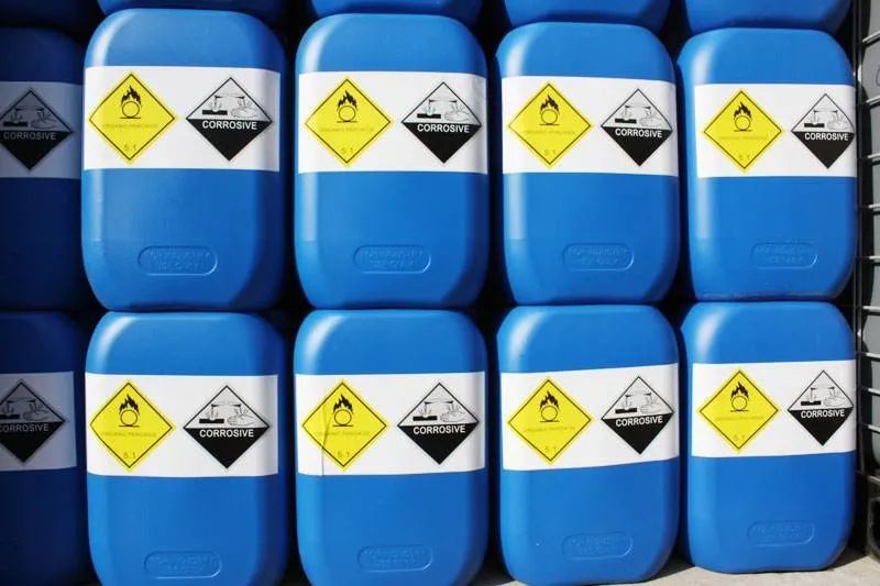 危险货物主要包括爆炸品,气体,易燃液体,易燃固体,氧化性物质和有机过