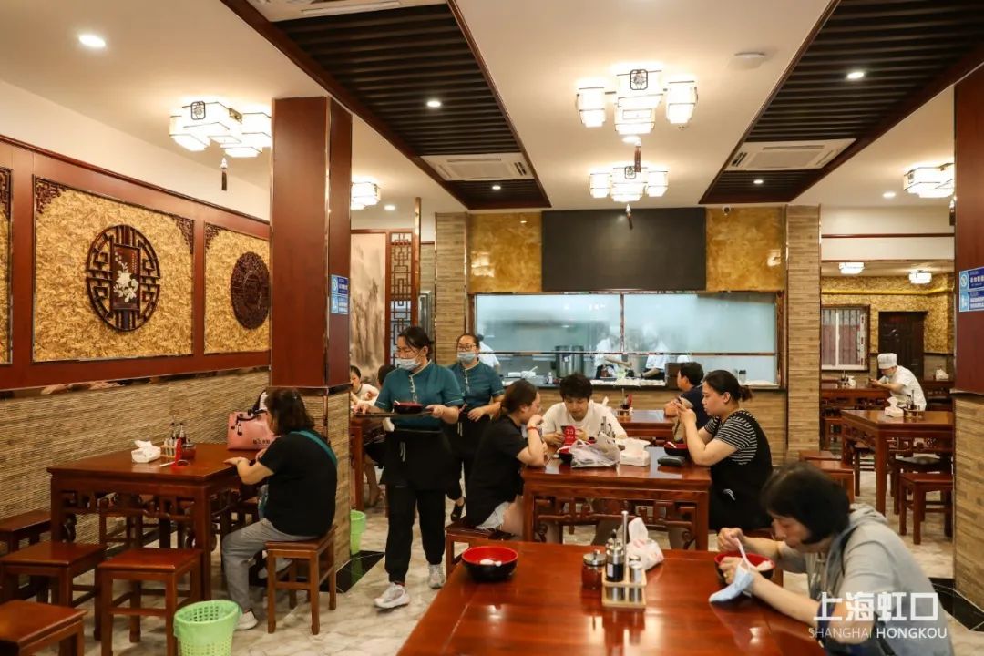 国民饮食店“四新食苑”回来啦!更方便更好吃更用心~
