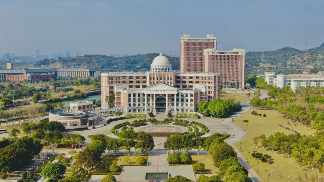 不出国门可获中加双学位温医大阿尔伯塔强势来袭